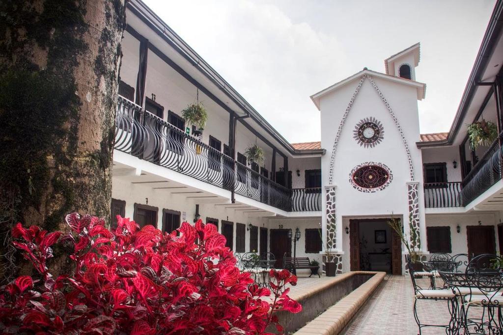 Casa Hotel Las Orquideas Circasia Eksteriør billede