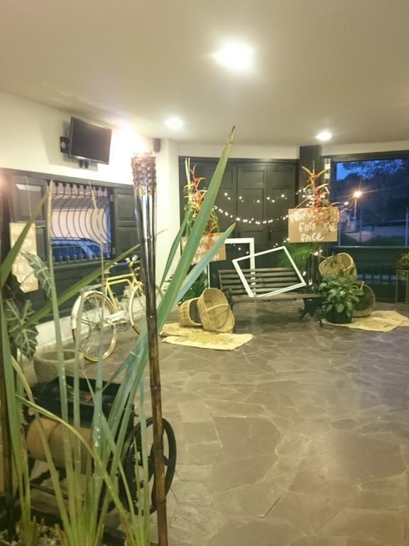 Casa Hotel Las Orquideas Circasia Eksteriør billede