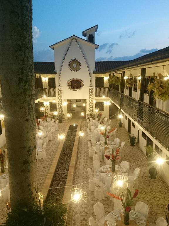 Casa Hotel Las Orquideas Circasia Eksteriør billede